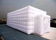 Struktur Lapangan Putih Inflatable Cube Tent Jahitan Ukuran Disesuaikan Untuk Acara