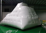 Komersial Panas Segel PVC Inflatable Air Toy / Floating Iceberg Untuk Hiburan