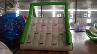 Hijau / Putih 0.9mm PVC Tarpaulin Blow Up Water Toy Sewa Seluncur Mengambang Penggunaan bisnis