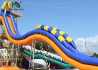 Kuda laut Plato PVC Air Slide Tiup / Slide Air Kuning Biru Raksasa Untuk Sewa