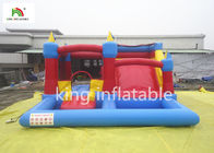 Castle melompat tiup berwarna-warni kecil dengan slide untuk anak-anak komersial