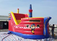 8m Inflatable Jumping Castle Pirates Galleon Dengan Slide 0,55 mm PVC Tarpaulin