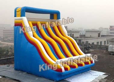Biru 2 Jalur 2 Mendaki Seluncuran Air Tiup Untuk Olahraga Air PVC 8 ​​* 7m