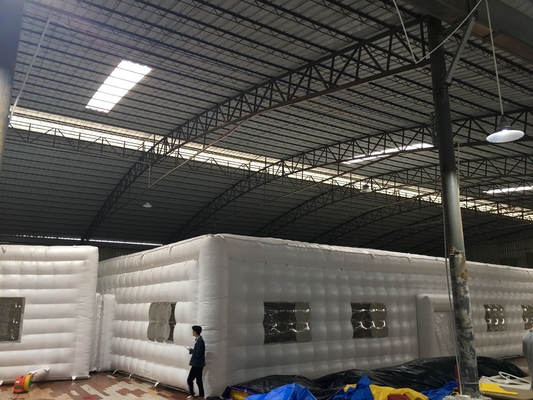 Outdoor Putih Pvc Inflatable Night-Club Inflatable Night Club Pernikahan Acara Pesta Kubu tenda untuk dijual