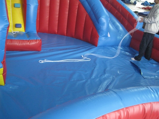 Garis ganda mengakomodasi banyak orang kecil atau besar ukuran penuh Jumbo Water Slide Inflatable Bounce