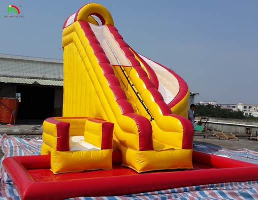 Kolam renang air kembung merah tertutup double slides anak-anak bounce house komersial air tertutup slide kolam renang