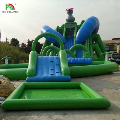 Slide air besar yang bisa diembun dengan pelangi Slide air berselang ganda dengan kolam renang dewasa