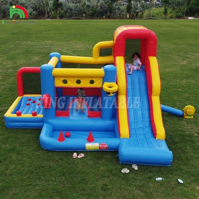 Kursus rintangan yang bisa diembun Bounce House Castle dengan Slide Bounce Area dan rintangan Mendaki dengan Blower