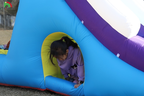 Kombo Rumah Bounce Inflatable Dengan Slide Mendaki Tembok Hambatan Trampolin Bola Pit Pool
