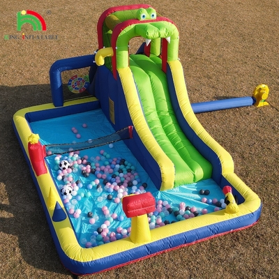 Kids Party Wet DryInflatable Bounce House Water Slide Bouncer Combo Dengan Lebih Besar Splash Pool Climbing Blower Basket Dartboard