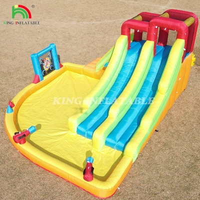 Bouncer Inflatable Combo Bounce House Double Lane Water Slide Inflatable Dengan Kolam Air Trampolin Menembak Net Basket Mendaki