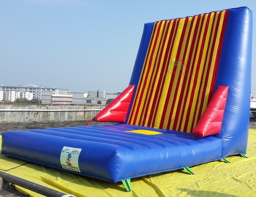 Pabrik Grosir Game Olahraga Luar Ruangan Komersial Dewasa Inflatable Sticky Wall Game Inflatable Jumping Bouncy Castle
