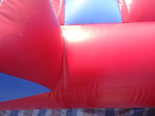 Kualitas tinggi PVC Inflatable Jousting Arena Anak-anak Gladiator Lapangan Perjuangan dengan tongkat Termasuk Blower untuk Trampolin Parks