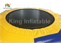 Disesuaikan Kuning 5m D Inflatable Water Toy / Floating PVC Trampoline Untuk Water Park