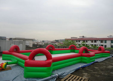 Komersial Inflatable Football Game / Peralatan Lapangan Sepak Bola Olahraga Dengan 0.45mm - 0.55mm PVC