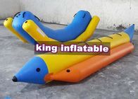 Tahan lama Kuning / Biru Tiup Jungkat-jungkit Totter PVC Air Mainan Dengan Banana Boat