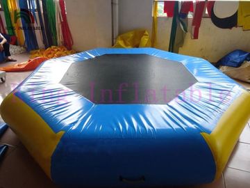 Kuning / Biru 3m Diameter Inflatable Water Park Trampolin PVC Toy Untuk Water Park