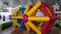 PVC / TPU Inflatable Air Toy, Colorful Roller Berjalan Di Atas Air Untuk Olahraga Air