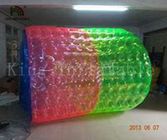 3m Panjang Merah Dan Hijau Inflatable Water Toy / Bola Air Bergulir
