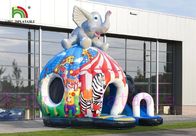 Colourful Circus Disco Inflatable Jumping Castle Dengan Slide Dicetak Badut / Hewan