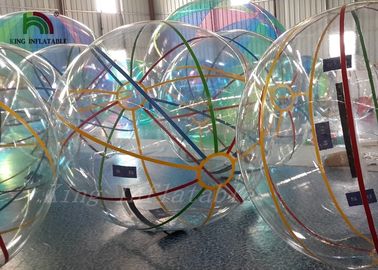 Disesuaikan Retail Stripe colorful Inflatable Berjalan Di Atas Air Balls Plato 1.0mm PVC