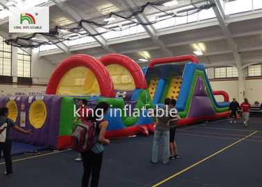 Permainan Olahraga Inflatabel Kendala Kecil Yang Disesuaikan Dengan Geser Untuk Semua Usia PVC