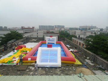 Inflatable Football Playground Permainan Olahraga Tiup Untuk Penggunaan Taman Hiburan Keluarga