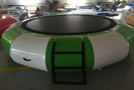 Mainan Trampolin Air Tiup Komersial Kustom Floating Jumping Bed