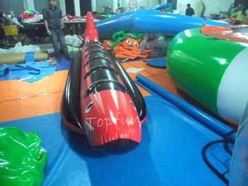 Perahu Hiu Merah Tiup PlatoTowable Menyenangkan Untuk Permainan Air