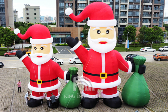 Inflatable Santa Claus 20ft 26ft 33ft Tinggi Dekorasi Natal Meledakkan Santa